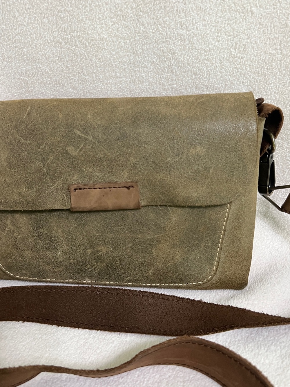 Lempp and Yin Olive Green Distressed Leather Crossbody Bag Handmade Purse - Picture 3 of 14